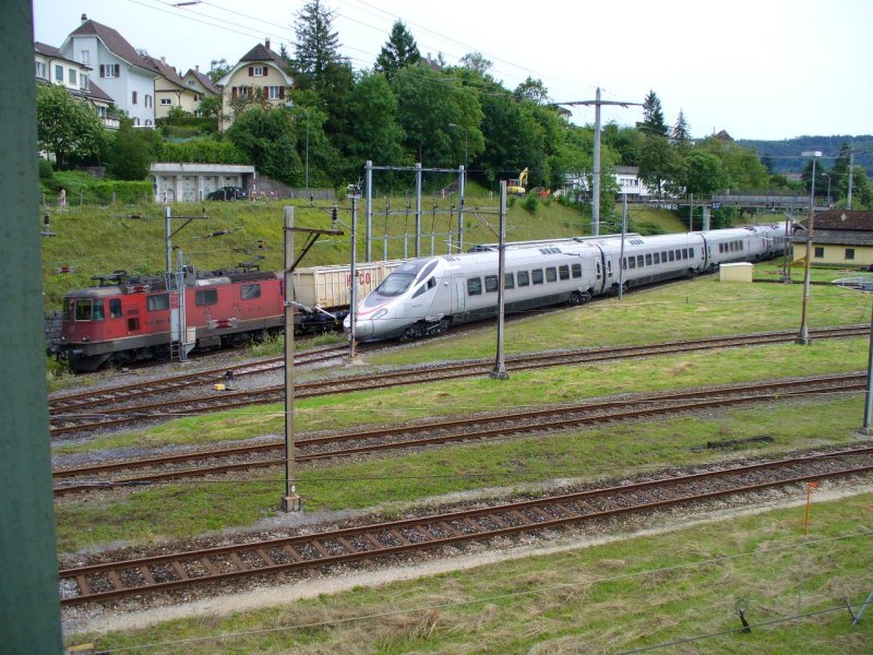 Cisalpino -  ETR 610 001 Abgestellt hinter dem SBB Depot in Biel / Bienne am 10.07.2007