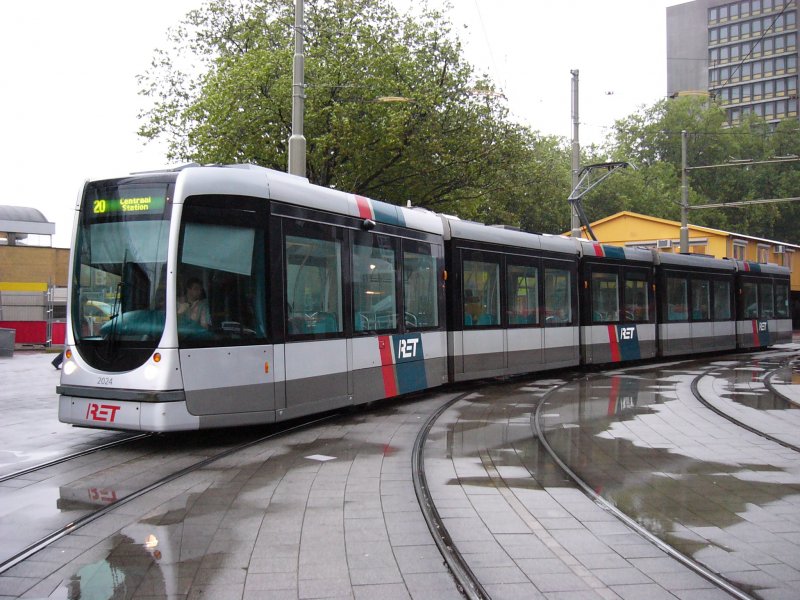 Citadis 2024 beim Hauptbahnhof (Centraal Station).
