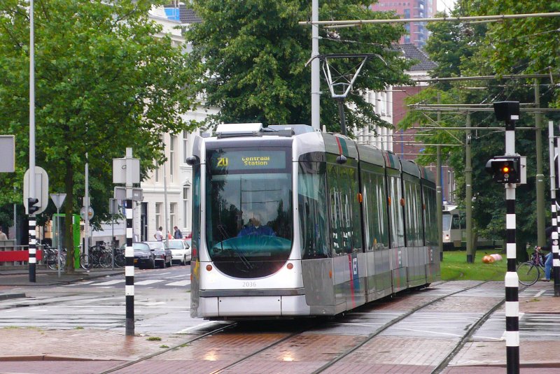 Citadis 2036 vor der Haltestelle Eendrachtspein am 23.07.09.