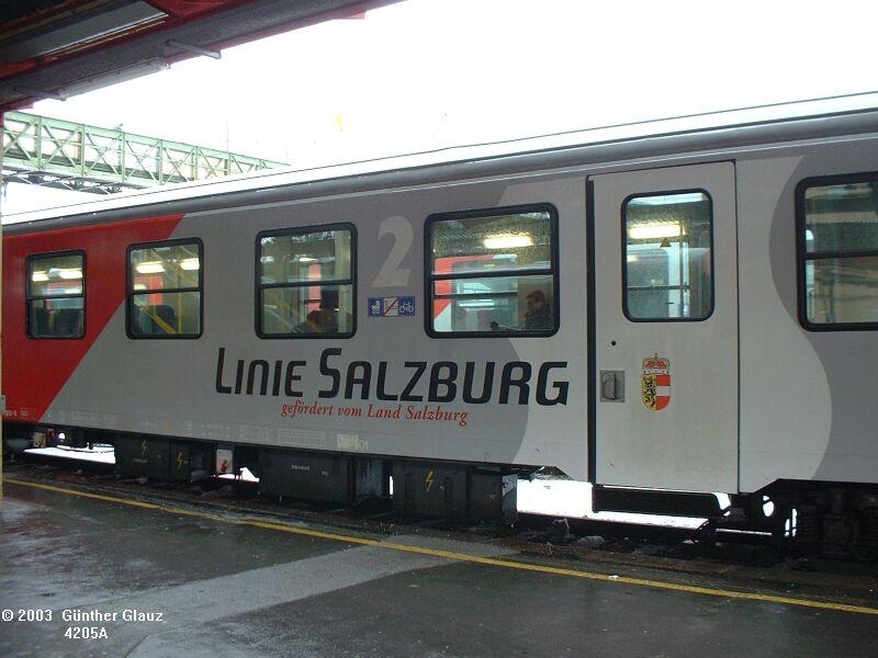 City-Shuttle-Wagen, Line Salzburg am 27.01.2003 in Salzburg.