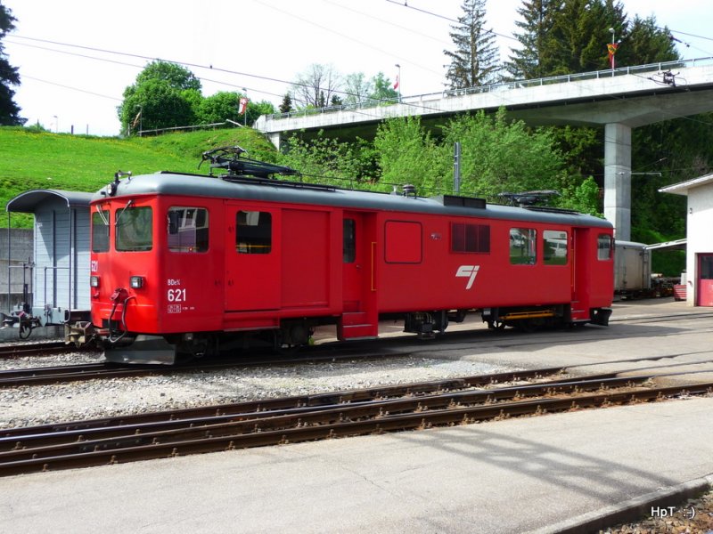 CJ - Triebwagen BDe 4/4 621 (ex FW. ex BTI) im Bahnhofsareal von Tramelan am 21.05.2009