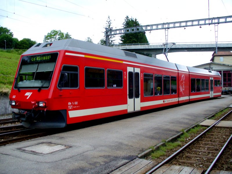 CJ - Triebwagen Be 2/6 632 am warten im Bahnhof von Tramelan am 08.07.2007