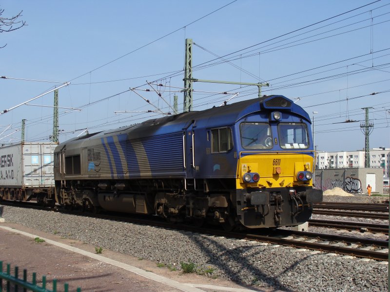 Class 66 der ERS Railways kurz hinter Magdeburg Hbf. Sie fhrt in Richtung Braunschweig. Fotografiert am 14.04.2009