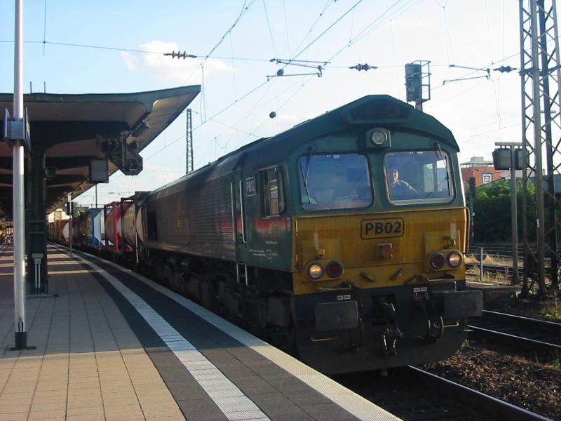 Class66 PB02 der Firma Rail4Chem am 10.8.2005 in Worms Hbf.
