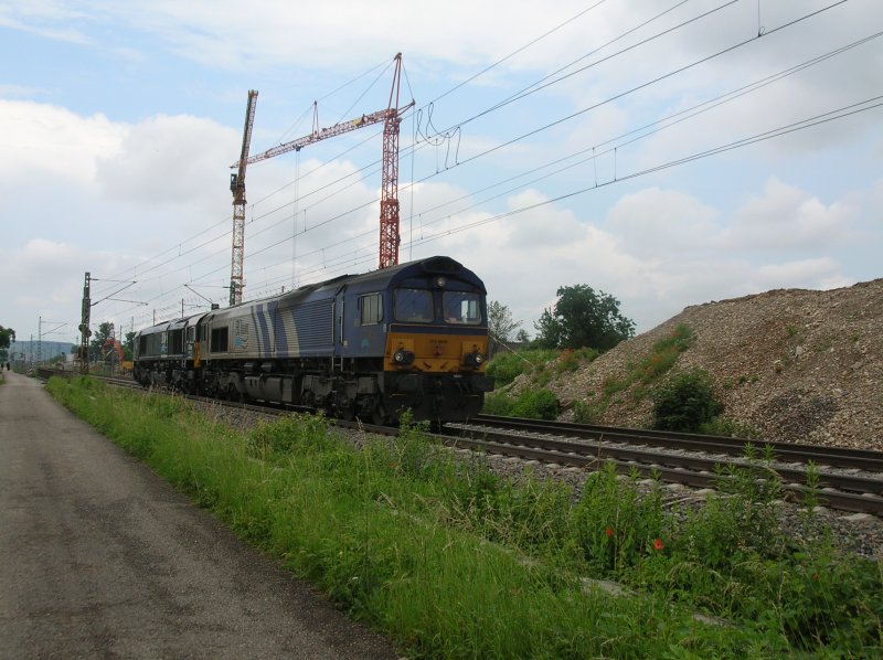 Class6606 und Class6616 durchfahren am 11.6.2008 um 14.28Uhr Eimeldingen aus Krefeld nach Muttenz.