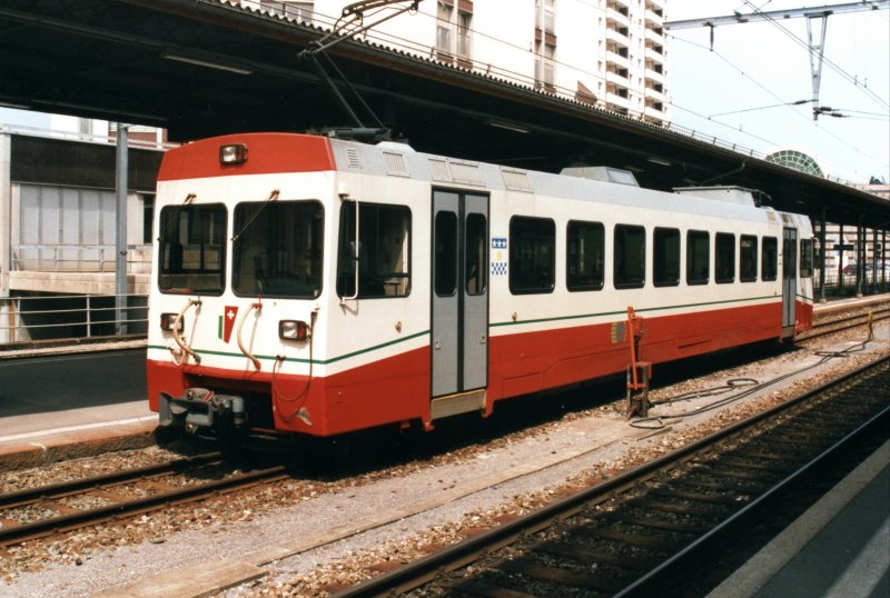 CMN BDe 4_4 6 am 3.5.1999 in La Chaux-De-Fonds.