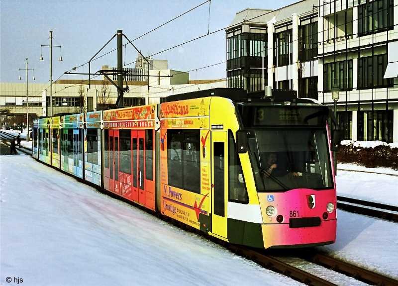 Combino 861 an der Universit�t (25. Februar 2005)