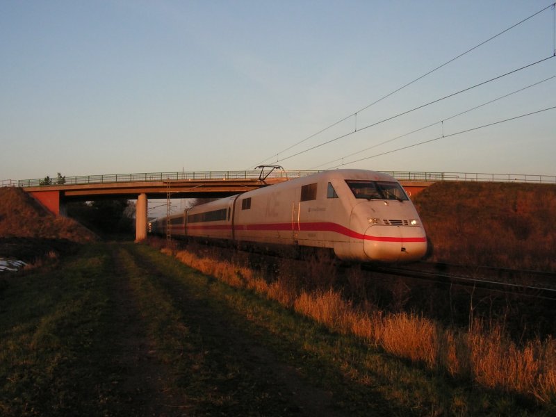  Cottbus  auf der KBS 380 Richtung Hannover, hier kurz vor Nienburg (Weser) am 30.11.06