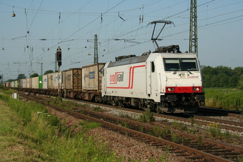 crossrail 185 578-2 am 18.6.2008 in Niederschopfheim.