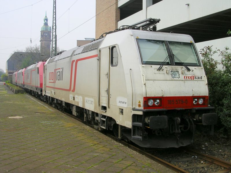 CROSSRAIL 9180 6185 579-0 D-BTK  Adriana , 9180 6185 596-4 D-XRAIL,9180 6185 579-2 D-XRAIL,9180 6185 591-5 D-DLC, abgestellt in Krefeld Hbf.(18.04.2009)