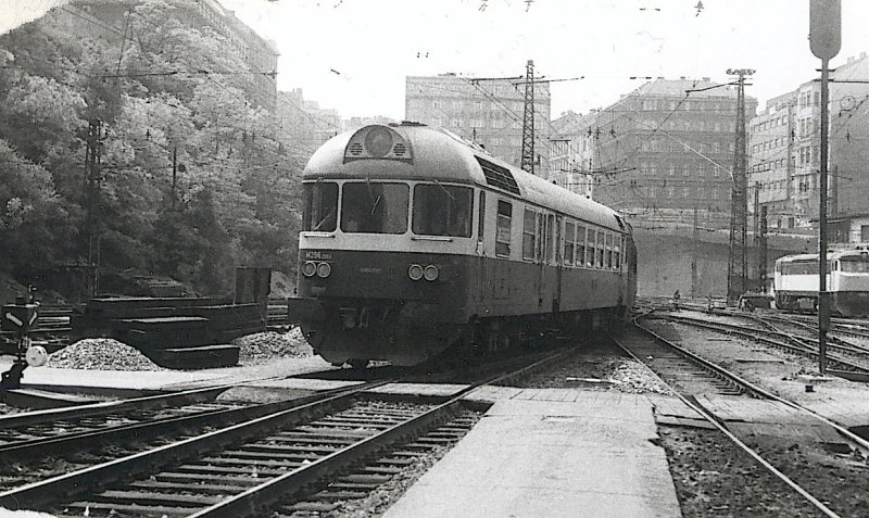 CSD - Ein TW M 296 kommt in Prag H. an - Mai 1967 (Foto J.J. Barbieux)