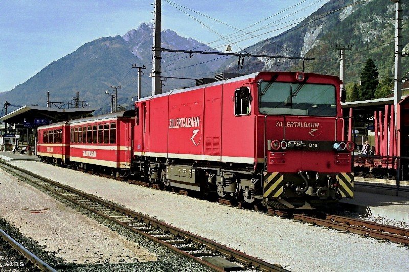 D 16 + B 33 + VS 3 in Jenbach (1. Oktober 2007)