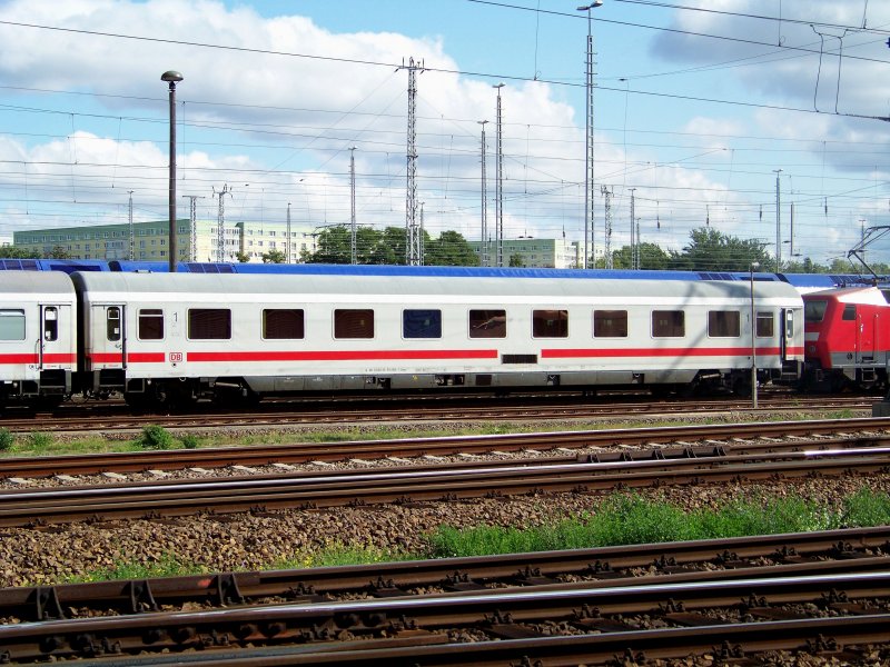 D-DB 61 80 19 - 95 068 - 1  Avmz 111.2  der FM Dortmund steht am Tag der offenen Tr im BW Rummelsburg an einem IC. 13.09.2008