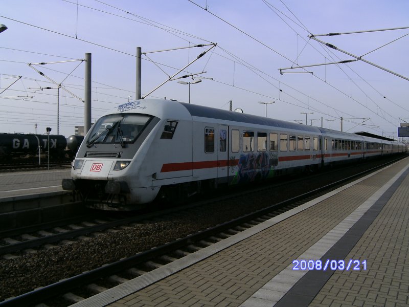 D-DB 61 80 80-91 145-5 Bpmbdzf 296.1 am 21.03.2009 eingereiht im IC 2354 von BGS nach EDO. Zuglok war 101 126.