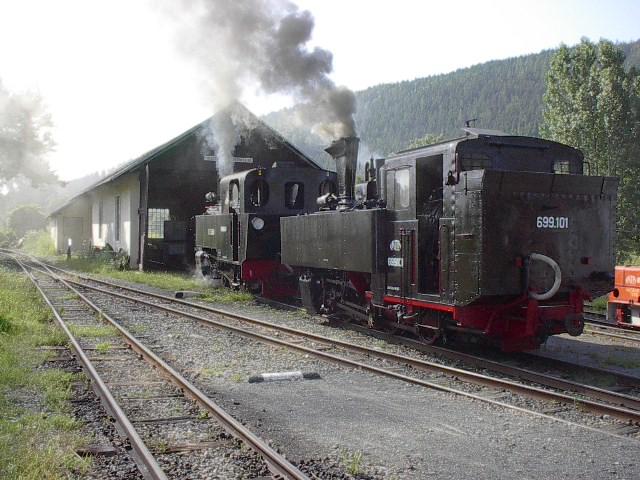 Dampf-Tag 2001 in Pckstein-Zwischenwssern mit Lok 699 u. 898