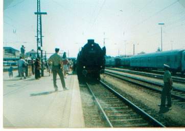 Dampflock im Bahnhof Regensburg