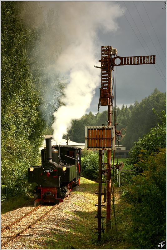 Dampflok 298.52 fhrt anlsslich des Jubilums 120 Jahre Steyrtalbahn von Steyr nach Grnburg.
Aschach a.d.Steyr 06.09.2009