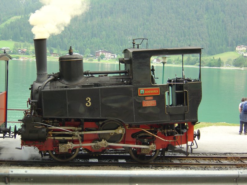 Dampflok 3 bei der Schiffsanlegestelle am Achensee; 2005