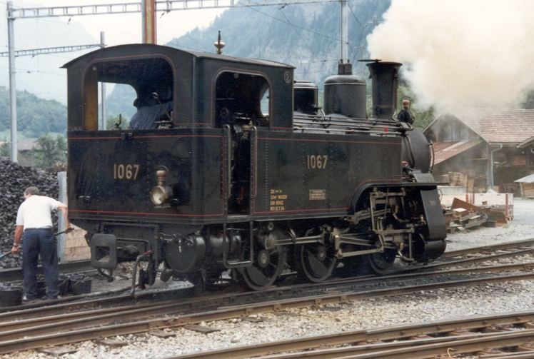 Dampflok der Ballenberg Dampfbahn im Bahnhof Zweiltschienen ..HG 3/3 1067 im Sept.1990