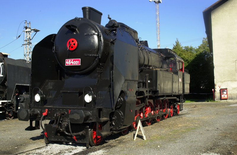 Dampflok mit der Betriebsnummer 464001
Aufgenommen in Zvolen
