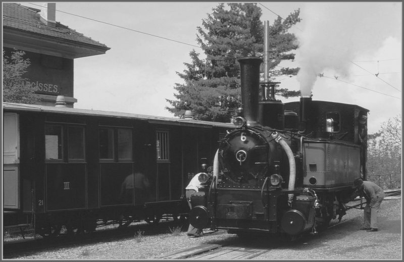 Dampflok Nr 6 bei der Lagerkontrolle in Chamby. (Archiv 05/77)