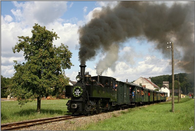 Dampflok Nr.6  Klaus  fhrt anlsslich des Jubilums 120 Jahre Steyrtalbahn von Steyr nach Grnburg.
Sommerhubermhle 06.09.2009