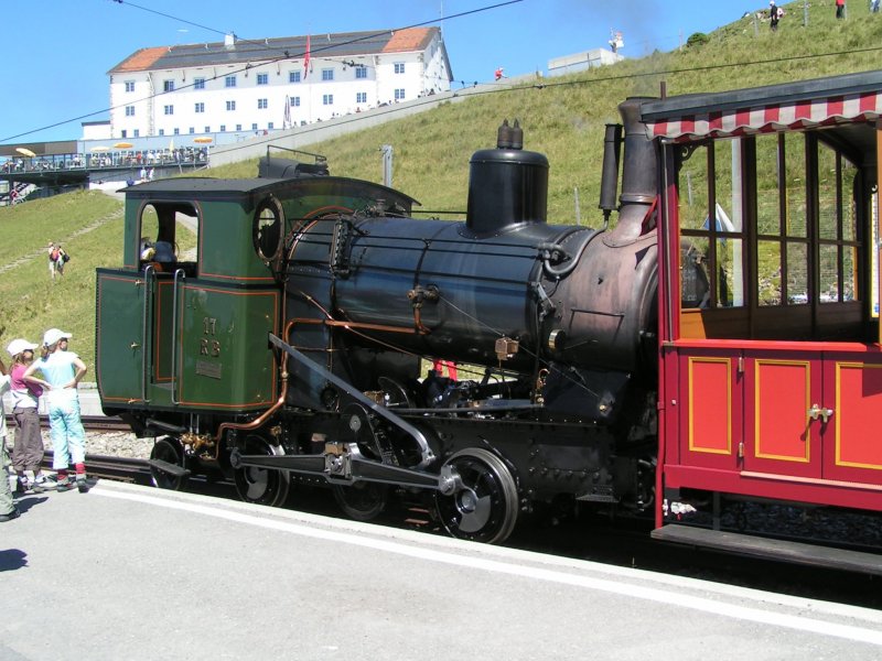 Dampflok RB 17 bei der wohlverdienten Ruhepause in Rigi Kulm. 04.08.07