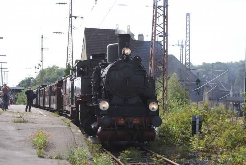 Dampflok T 11 mit einem Sonderzug in Wuppertal Vohwinkel am 31.08.08