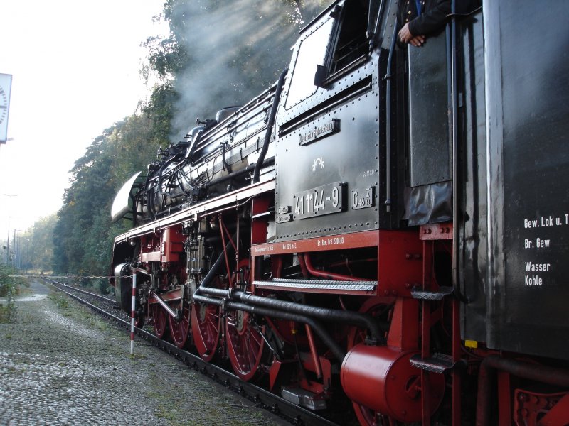 Dampfsonderfahrt nach Eger (Cheb)mit der BR 41 Ausfahrt am Bahnhof Bad Brambach/Vogtland-Sachsen,
Sept.2005
