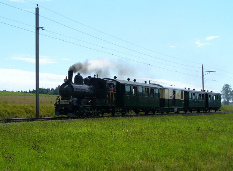 Dampfzug unterwegs zwischen Fey und Bercher am 03.09.2006