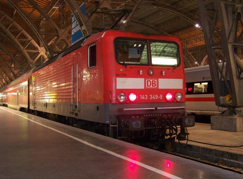Dank des neuen Fahrplans, kommen auch immer fters Magdeburger Loks sowie Wagen nach Bitterfeld und Leipzig, sowie die 143 349, die fr 140 km/h zugelassen ist. Anfang Dezember fuhr sie den Umlauf RB: Falkenberg(Elster)-LW-LD-LBT-Leipzig und zurck.
