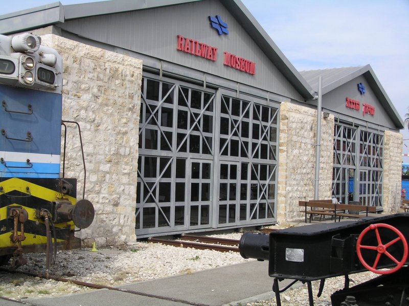 Dank unserer Begleitung und dessen Kontakte wurde das eigentlich am 08.02.2007 geschlossene Museum fr eine Privatbesichtigung geffnet. So konnten wir wirklich tolle Exponate bewundern.