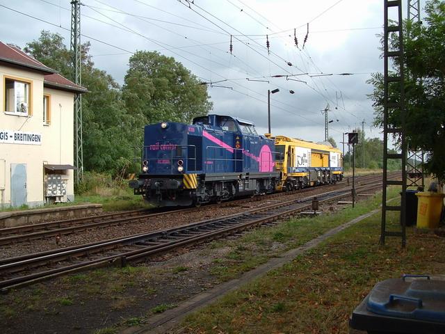 Das ist die 110 RC 0506 vom Rail Center Nrnberg. Das Foto entstand am 25.09.2004 in Regis Breitingen.