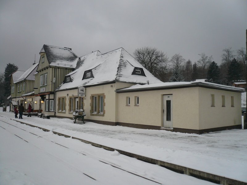 Das Bahnhofsgebude Elend am 1.2.2009