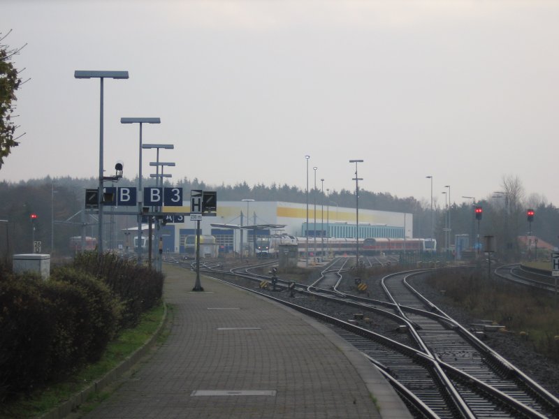 Das Betriebswerk der NOB in Husum am 4.12.2005, genau eine Woche vor der Betriebsbernahme der Marschbahn durch die NOB