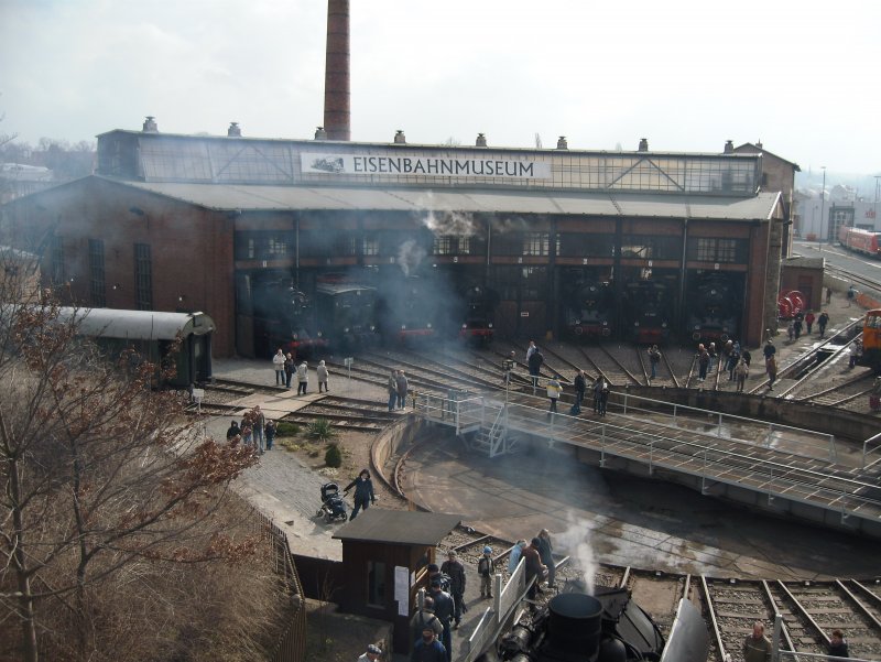 Das diesjhrige Kleine Dampflokfest im Dresdner Museums-BW Altstadt (von der Brcke Zwickauer Str)
22.03.2009