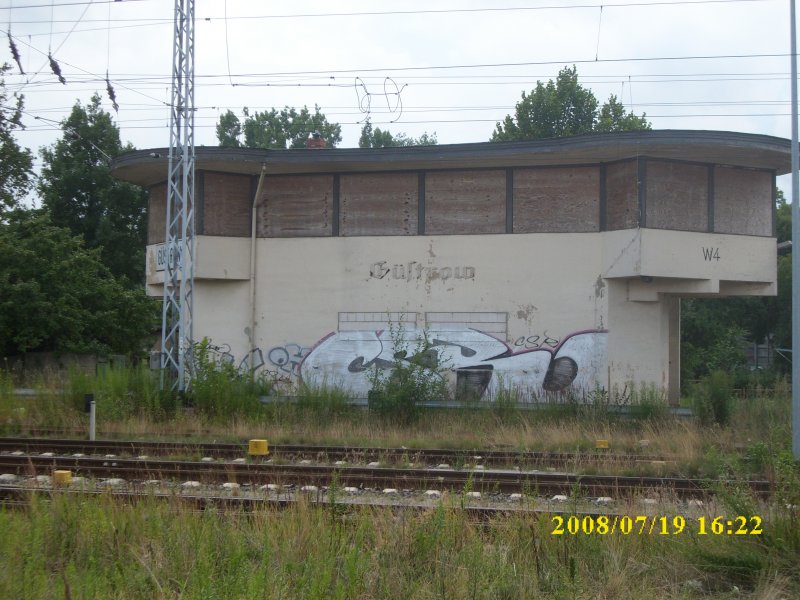 Das ehmalige Weichenwrterstellwerk W4 in Gstrow am 19.07.2008