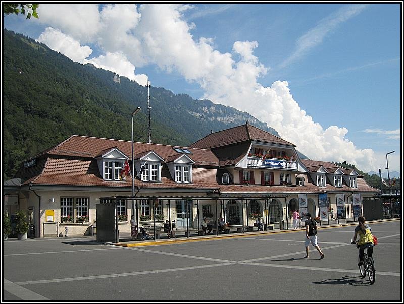 Das Empfangsgebude von Interlaken-Ost, aufgenommen am 28.07.2008.