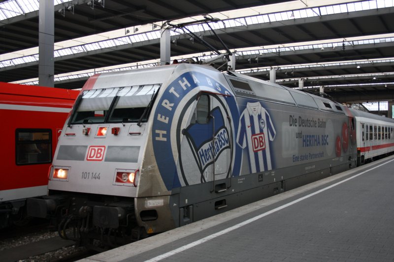 Das erste Mal in Mnchen Hbf war am 02.10.09 die 101 144  Hertha BSC Berlin .