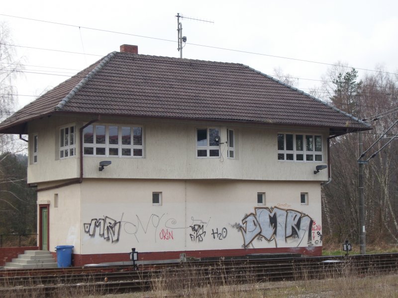 Das Fahrdienstleiterstellwerk vom Bahnhof Binz/Rgen am 10.04.2008
