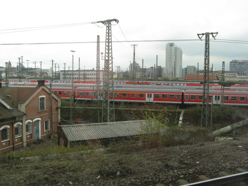 Das Gleisvorfeld von Frankfurt(Main)Hbf am 27.03.08.