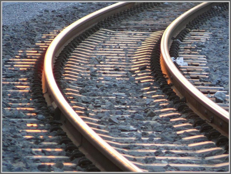 Das goldige Gleis oder die goldene Kurve. RhB Schienenstrang in Chur. (28.10.2007)