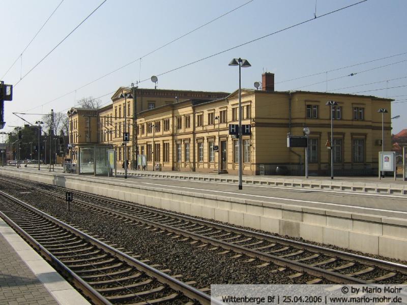 Das Hauptgebude vom Bahnhof in Wittenberge.
