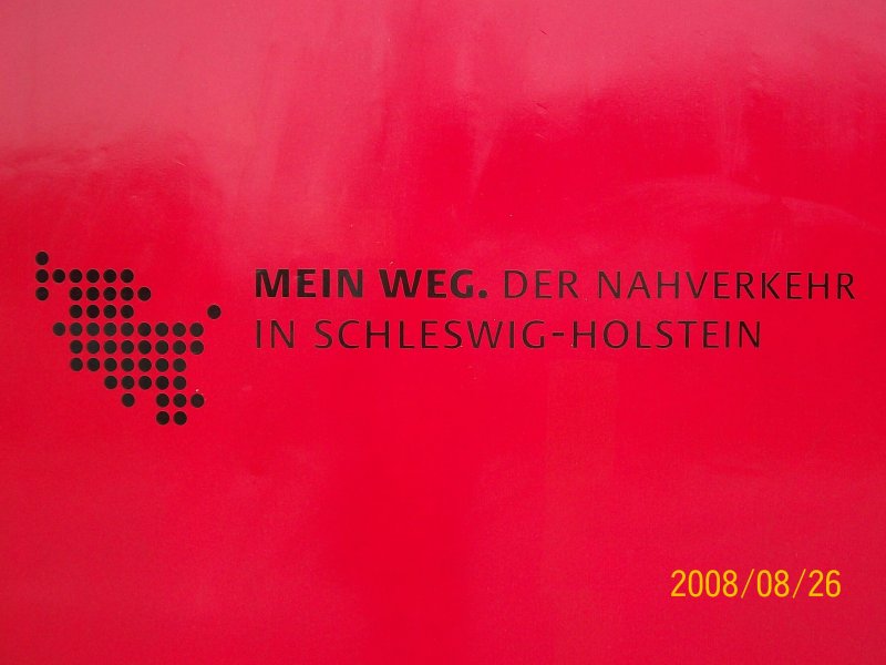 Das Logo der Regionalbahn Schleswig Holstein. Aufgenommen von der 218 435-6 im Lbecker Hbf am 26.08.08.
