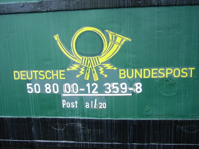 Das original Bahnpostzeichen der DB des Bahnpostwagen aus dem anderen Jahrhundert.