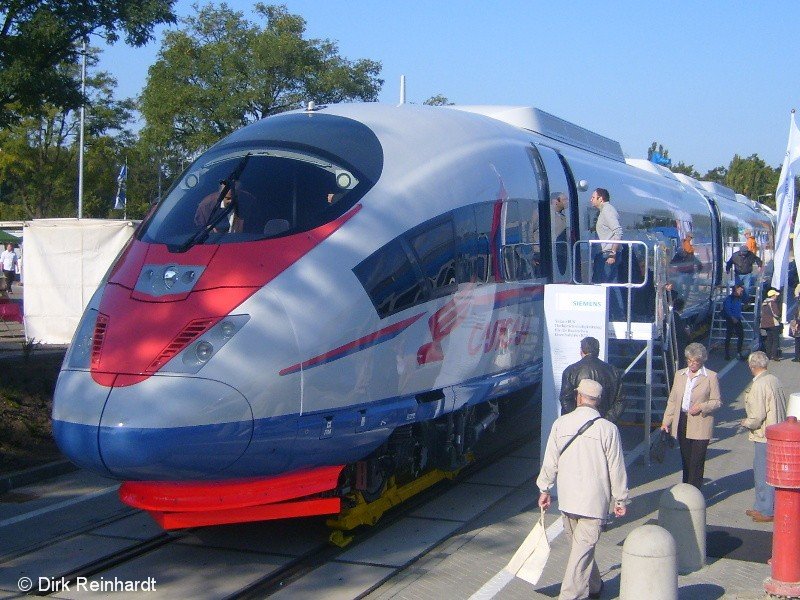 Das russische Pendant des ICE3 in Breitspurausf�hrung.