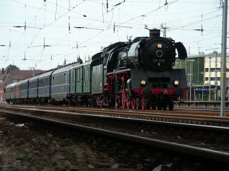 das sollte wohl erstmal das Letzte Gastspiel in ihrer alten Heimat sein,
03 1010 am 02.08.2008 im Bf Stralsund