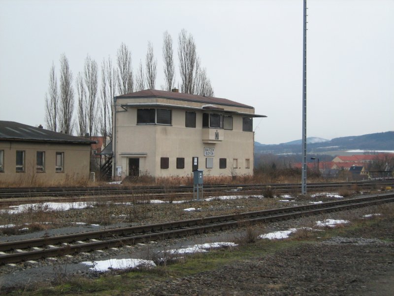Das Stellwerk 1 in Bautzen. Nach der Wende renoviert und nun dicht gemacht, da der Bhf. Bautzen aus Leipzig gesteuert wird.