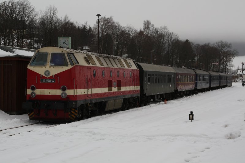 Das  Super U-Boot  119 158-4 am 28.02.09 im Bahnhof Cranzahl.