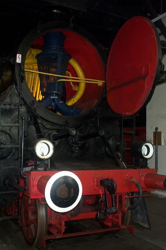 Das versteckt sich also hinter der Rauchkammertr einer S 3/6 bzw BR 18. DDM, Neuenmarkt/Wirsberg.